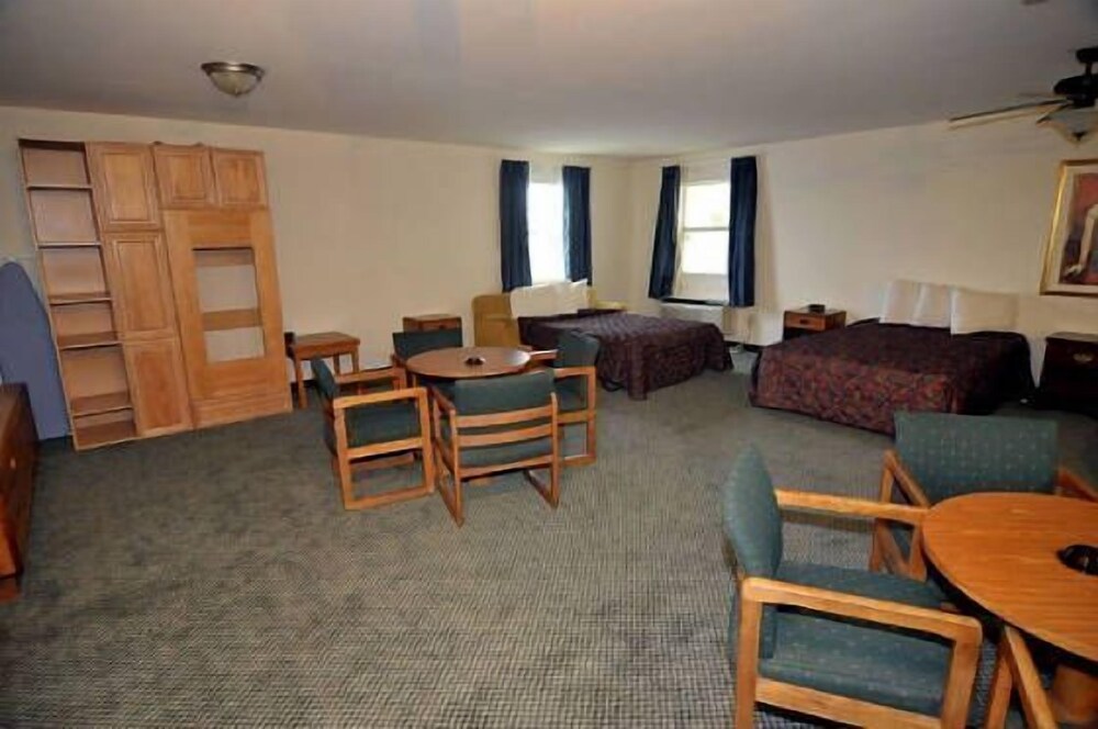 Fairview Suites - photo 13