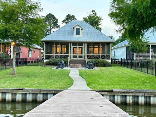 Drake on the Lake False River LA — 4-Star Luxury Hotel in Baton Rouge, United States