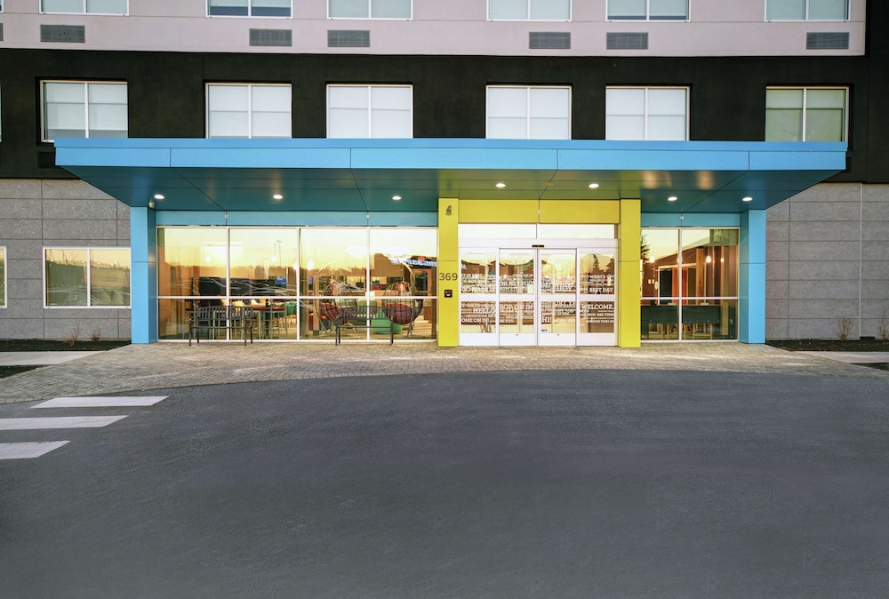 Tru by Hilton Portland Airport Area - photo 32