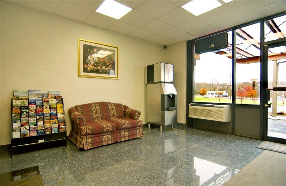 Americas Best Value Inn Wethersfield Hartford - photo 8