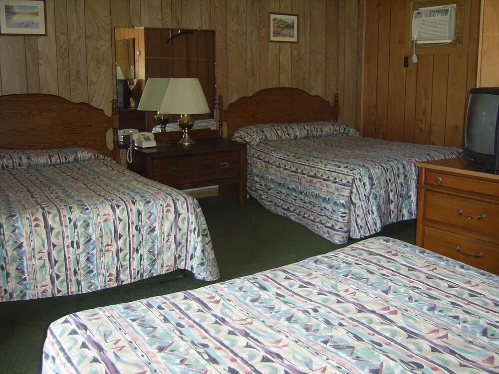 Cedar Grove Motel - photo 9