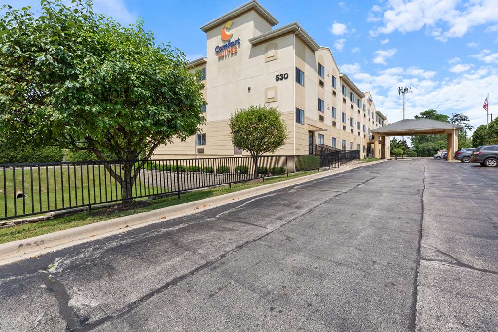Comfort Suites Lombard Addison — hotel in Lombard