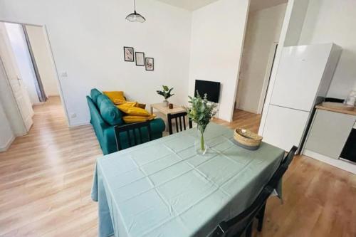 Superbe T3 En Centre Ville Et Facile D’acces in Orleans, France