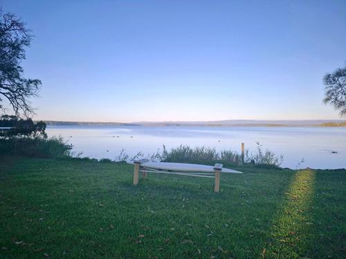 Peaceful Waterfront Wheelchair Accessible Stunning Location For Family Holiday — Sanctuary Point