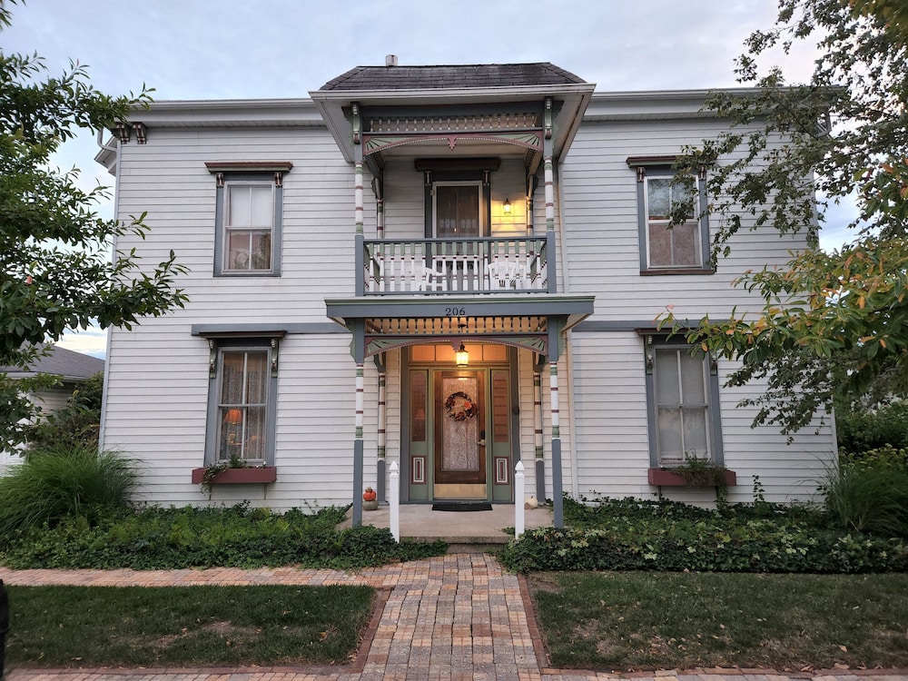 Hawthorne Inn — hotel in Versailles