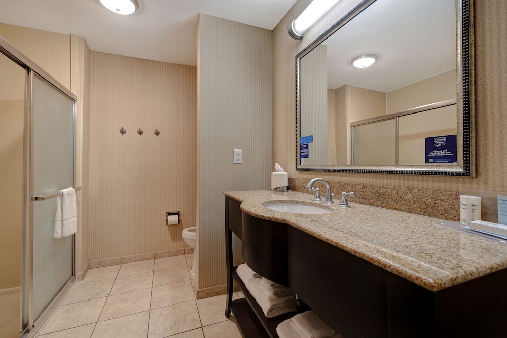 Hampton Inn Victoria - photo 31