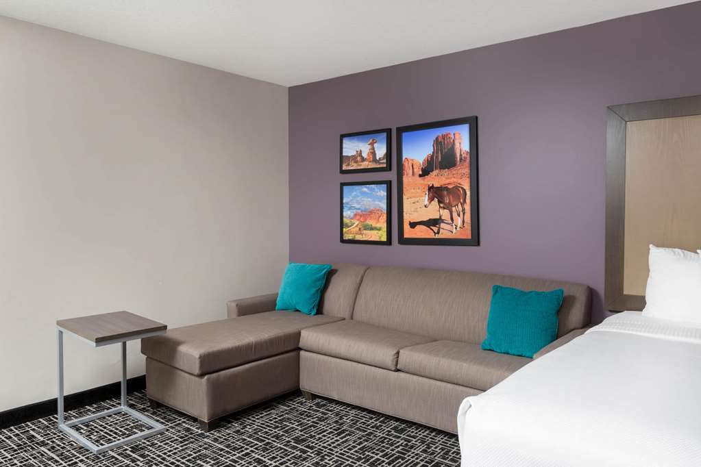 La Quinta Inn & Suites by Wyndham Kanab - photo 49
