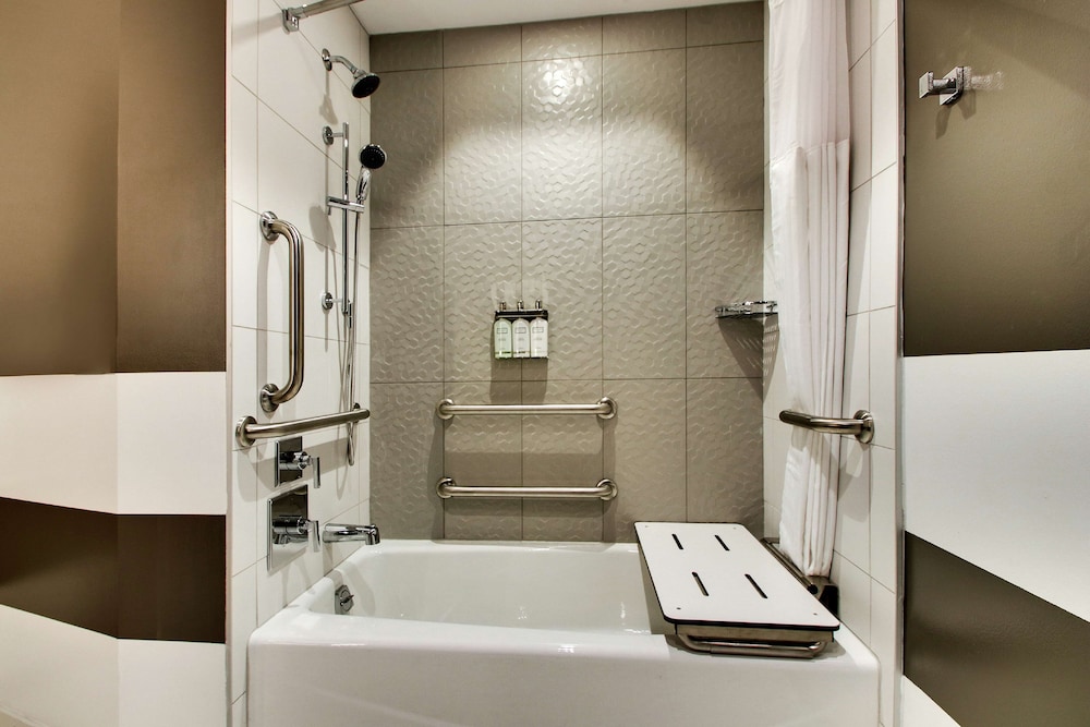 The Rose Chicago Tapestry Collection by Hilton - photo 43