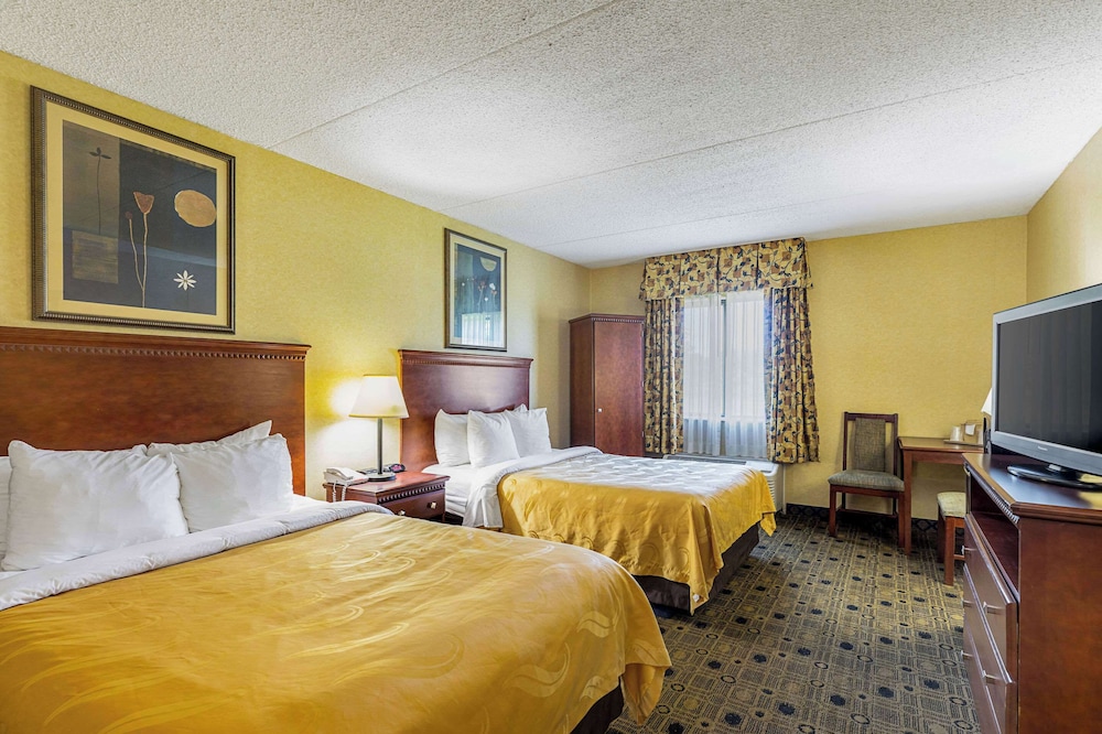 Quality Inn & Suites Coldwater near I 69 - photo 38