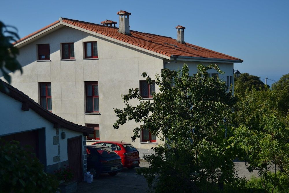 Agroturismo Donibane — Deba