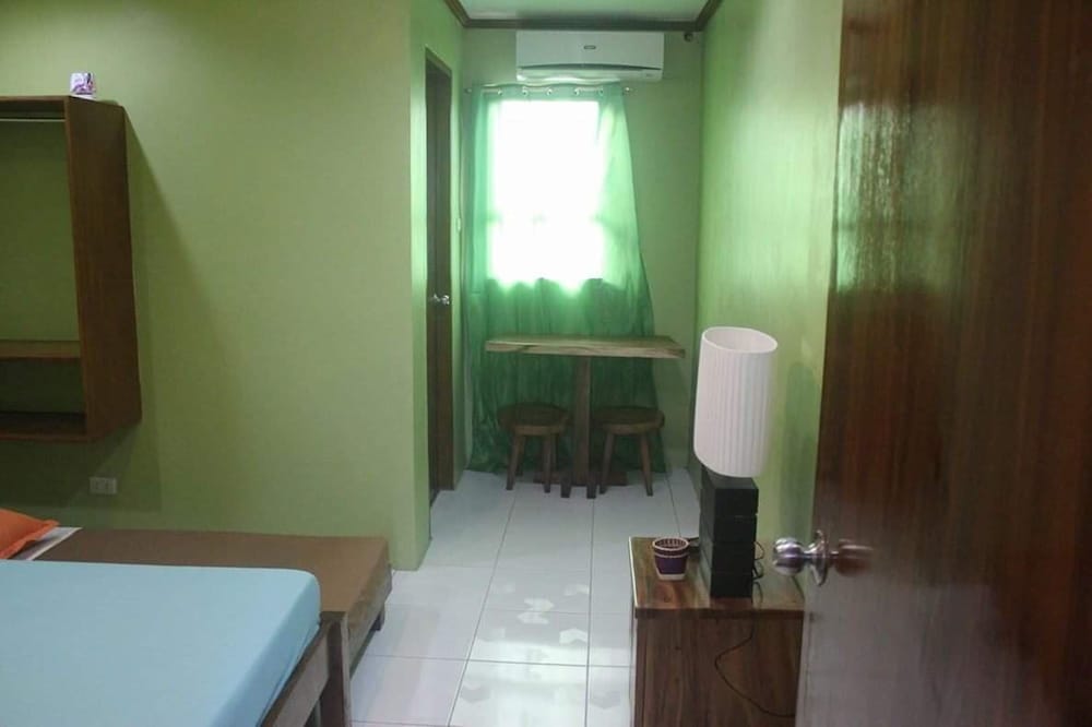 West Atlantic Inn — Concepcion — photo 3