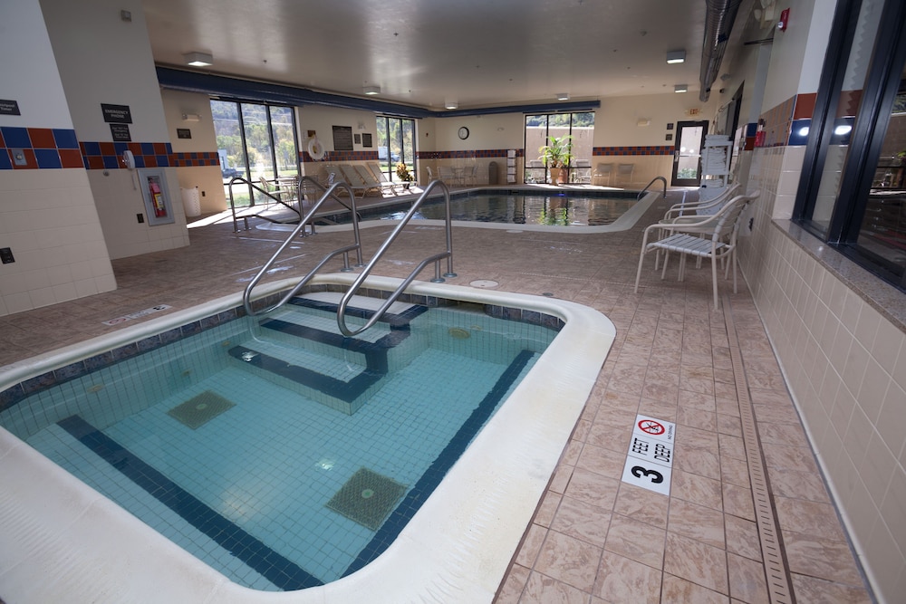 Hampton Inn Oneonta - photo 39