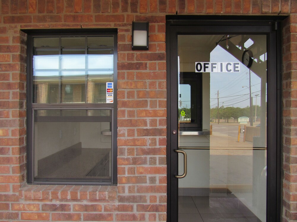 Trinity Suites Downtown Dallas - photo 2