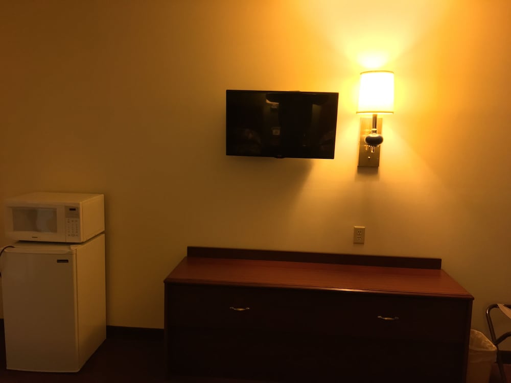Thunderbird Motor Inn Baraboo - photo 8