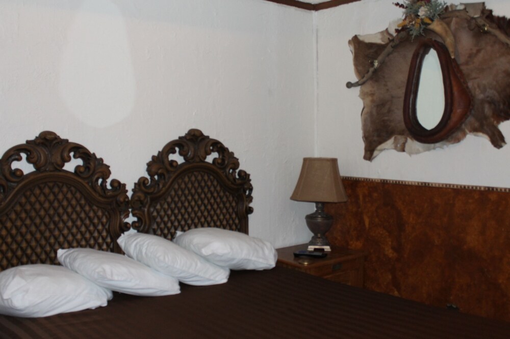 Black Bear Motel - photo 15
