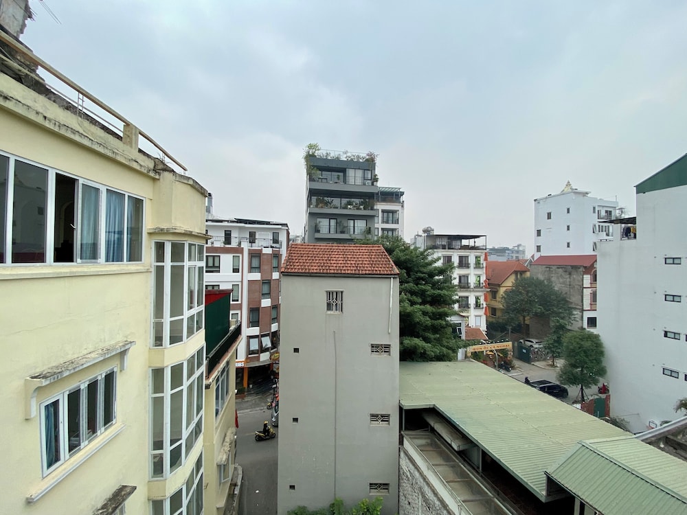Maison Nha 15 To Ngoc Van 22313438 — Tay Ho