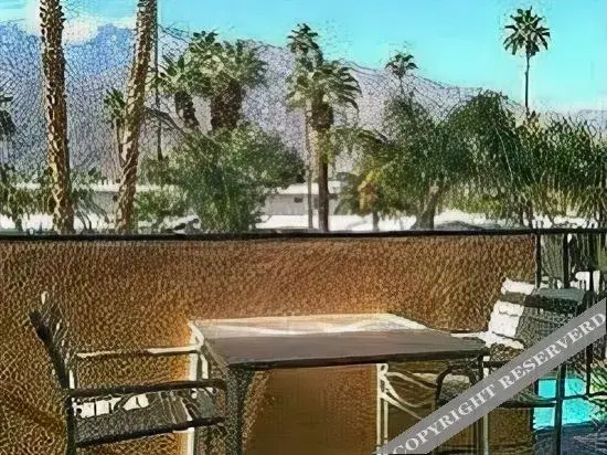 Palm Tee Hotel - photo 2