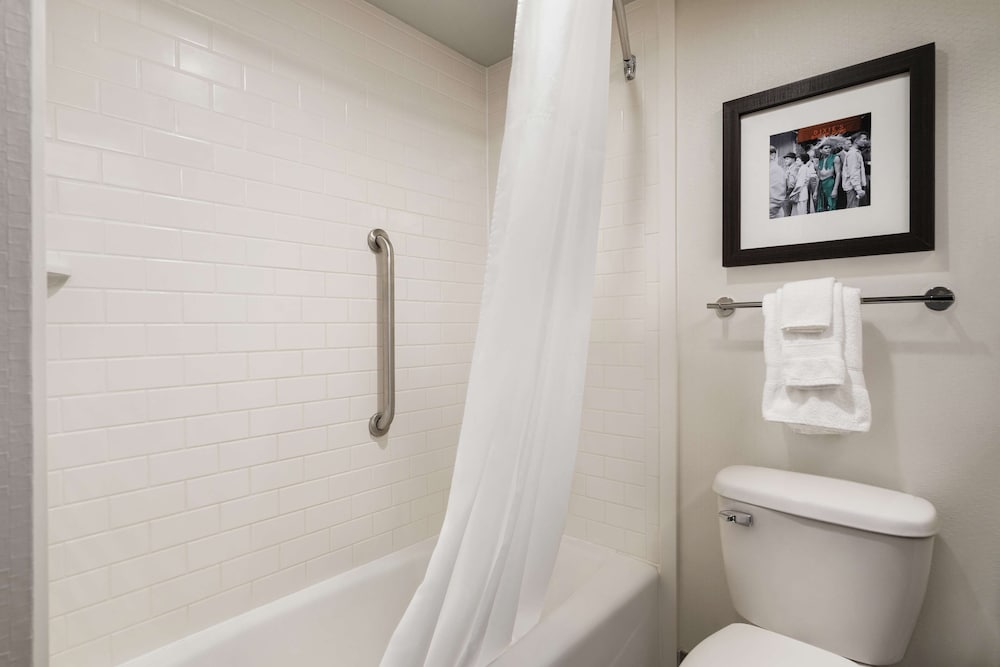 Hampton Inn New Orleans St. Charles Ave. Garden District - photo 27