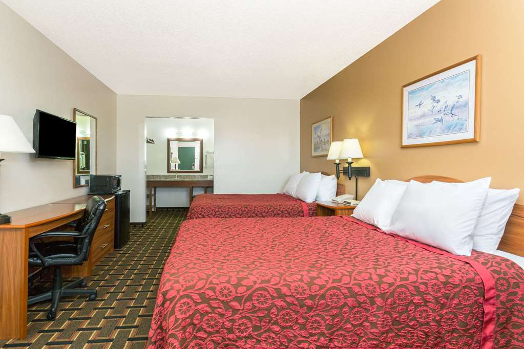 Days Inn by Wyndham Paxton - photo 6