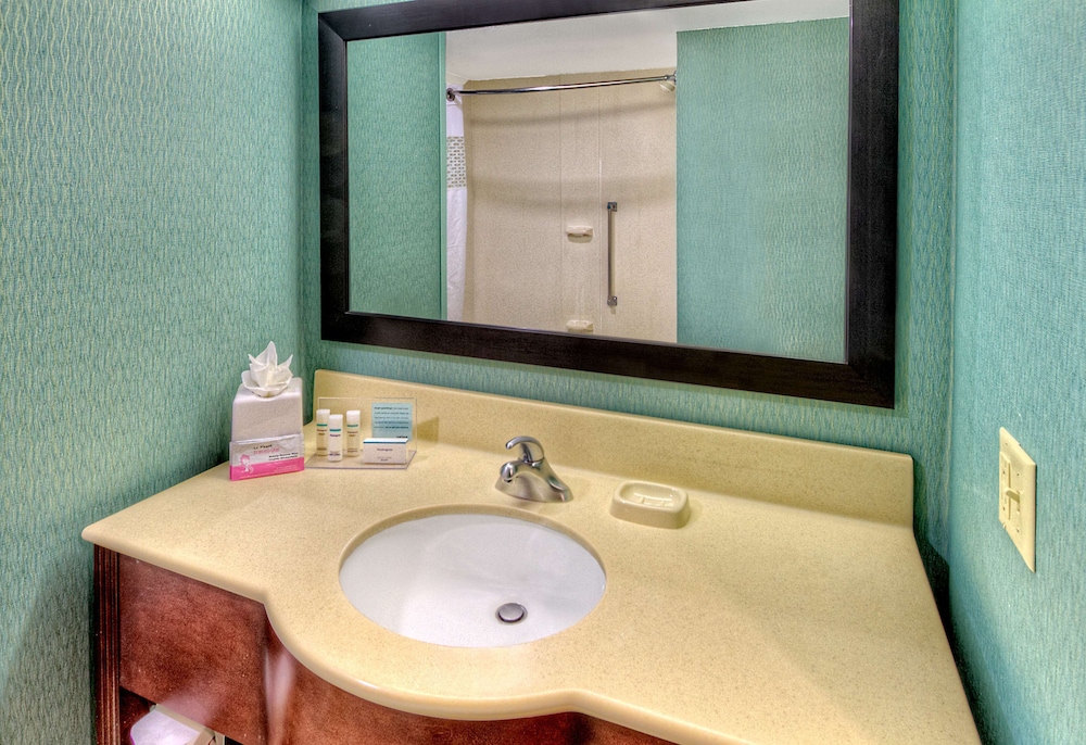 Hampton Inn Beaufort - photo 21