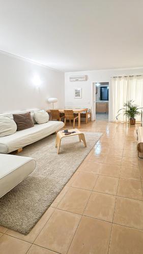 Apart Salgados Village Near to the Beach BY BEDZY — 4-Star Luxury Hotel in Guia, Portugal