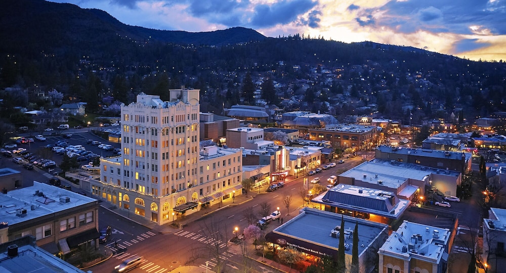 Ashland Springs Hotel - photo 68