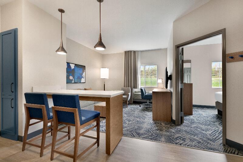 Candlewood Suites Springfield North - photo 29