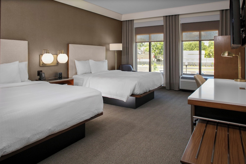 Courtyard by Marriott Thomasville Downtown - photo 9