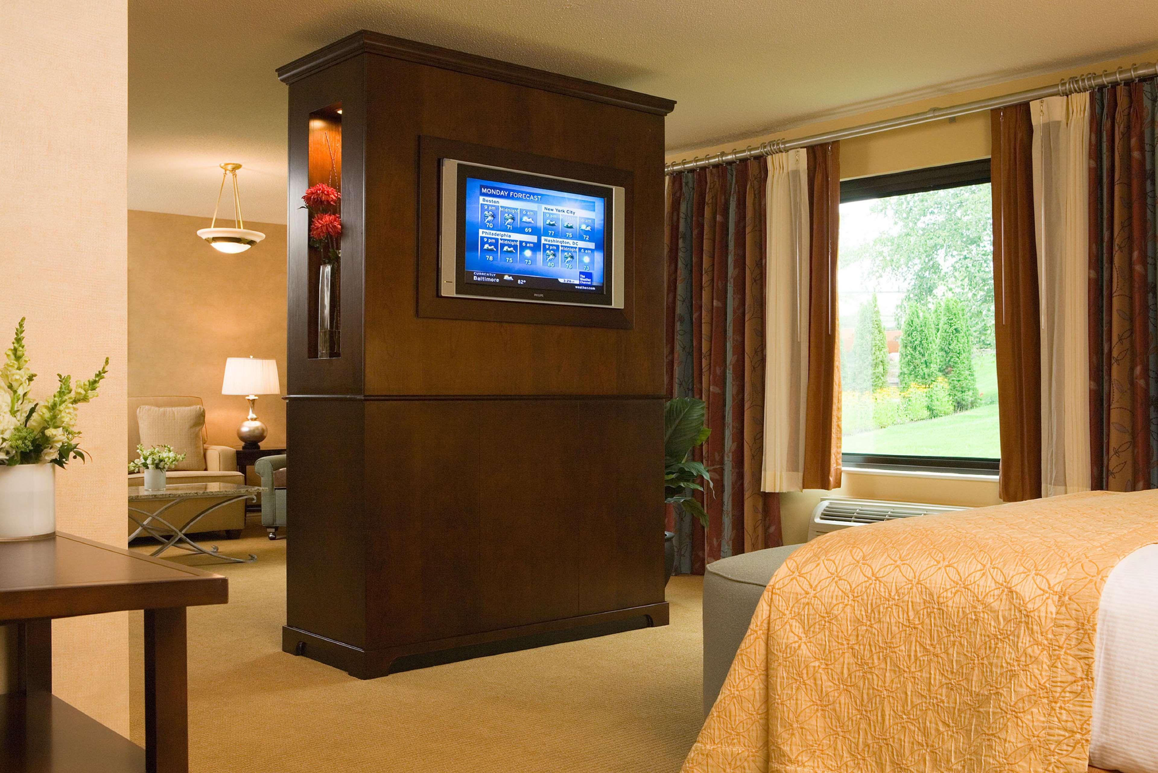 DoubleTree by Hilton Hotel Boston Bedford Glen - photo 26