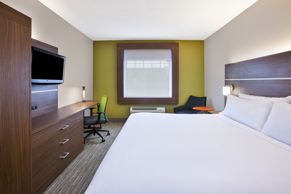 Holiday Inn Express & Suites Alcoa an IHG Hotel - photo 2