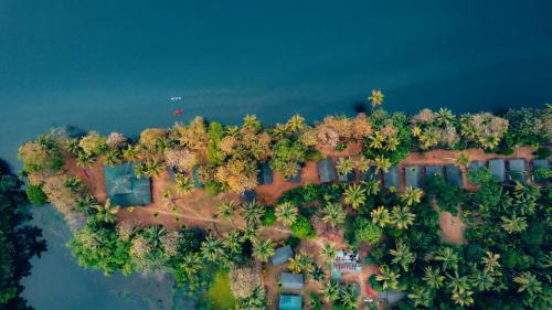 Amritara Riverside Luxury Tents — 4-Star Luxury Hotel in Munnar, India