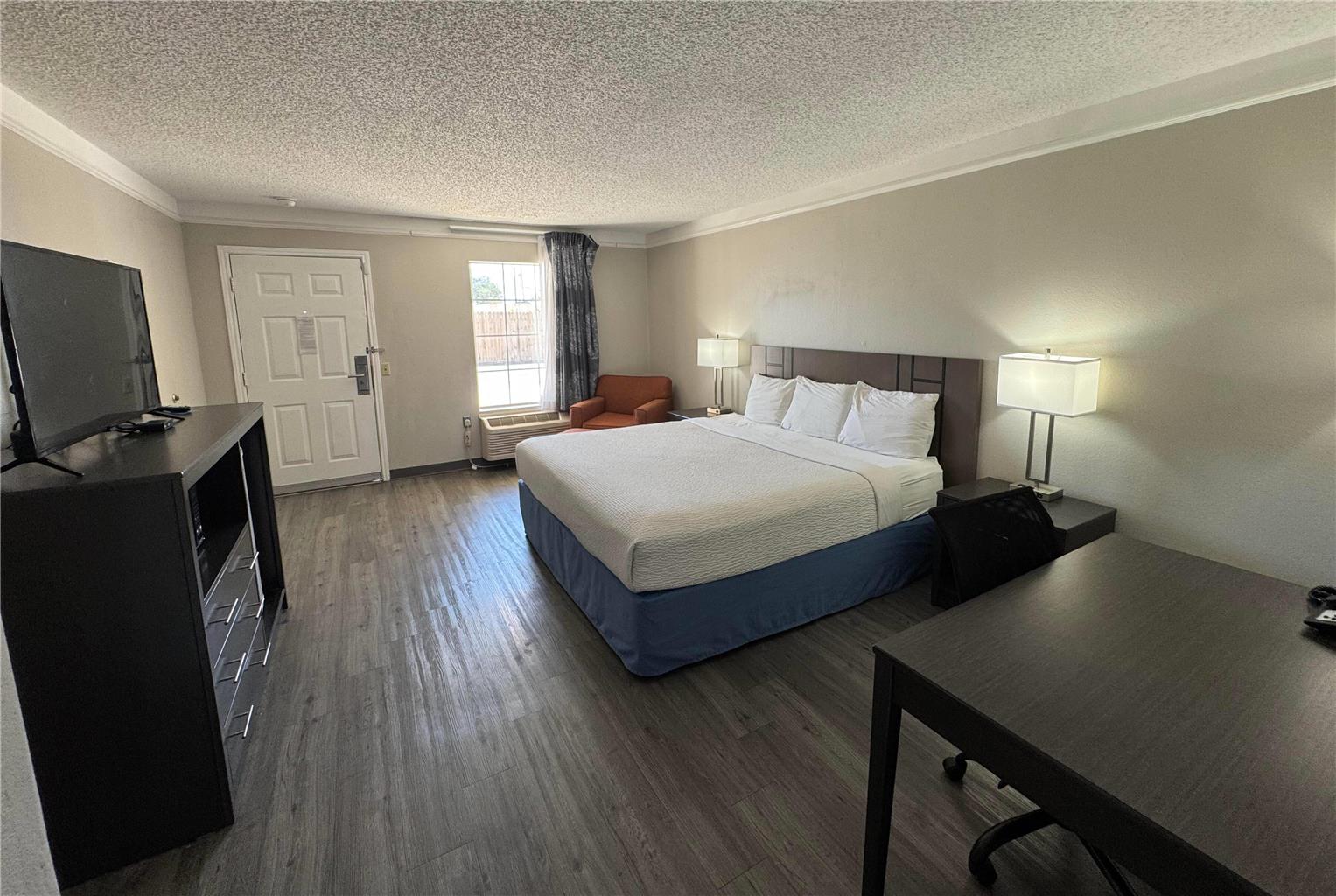 Days Inn by Wyndham Georgetown - photo 20