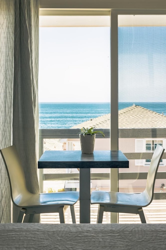 Laguna Cove Hotel - photo 56