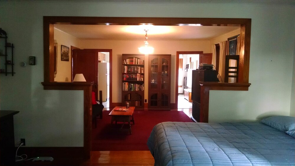 Fish & Loaves B&B - photo 7