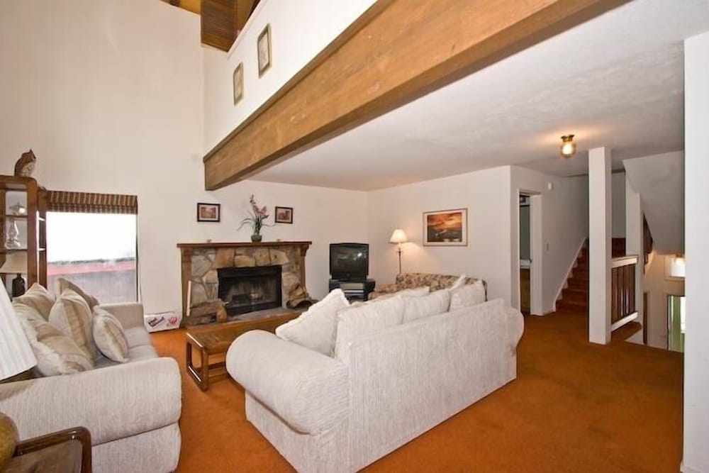 3397 Pinehill Road - photo 9