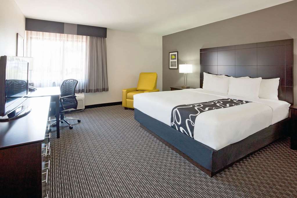 La Quinta Inn by Wyndham Oshkosh - photo 25