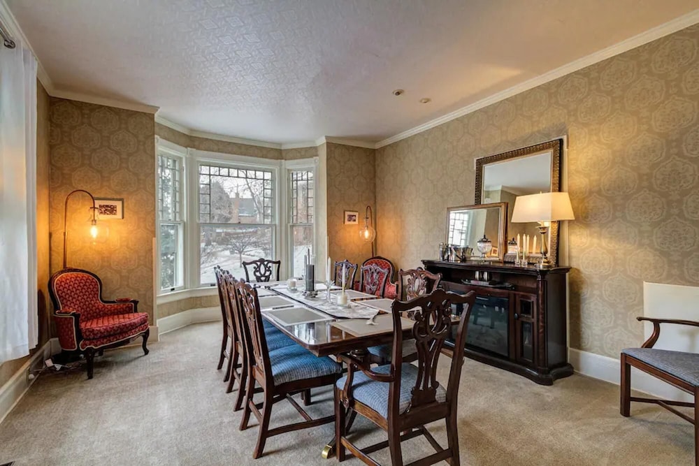 Avenue Hotel Bed & Breakfast - photo 16