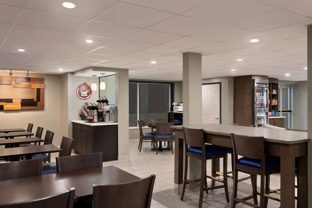 AmericInn by Wyndham Dodgeville - photo 26