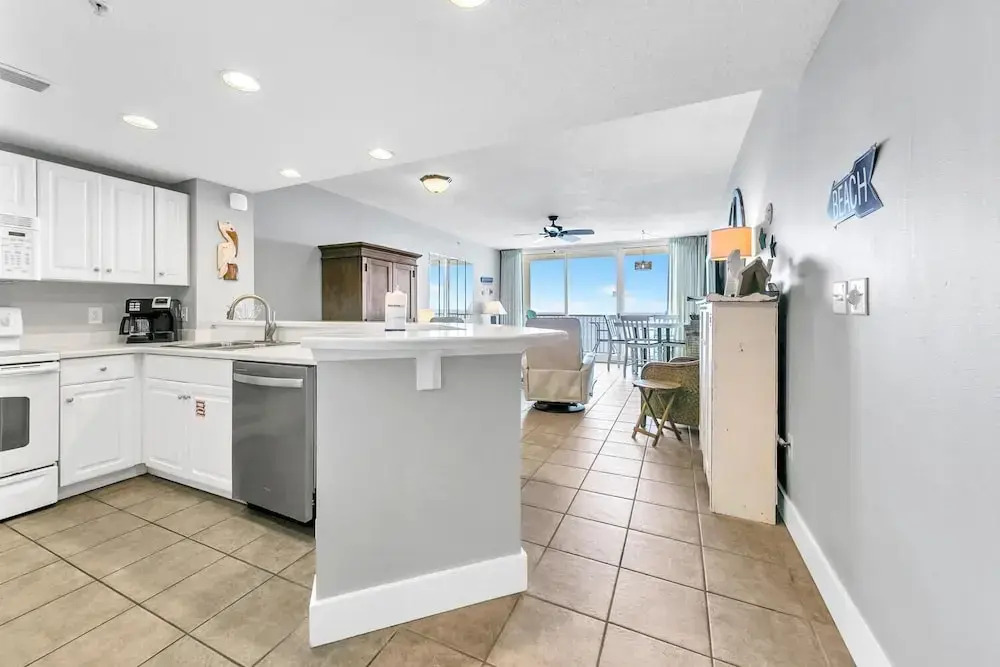 Majestic Beach Towers #2 1203 - photo 17