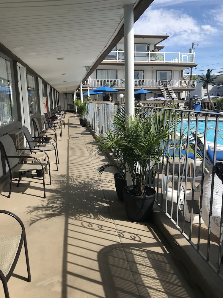 Pyramid Resort Motel - photo 38