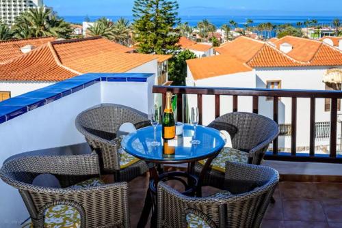 Apartment in Playa de las Americas2 — 4-Star Luxury Hotel in Playa De Las Americas, Spain