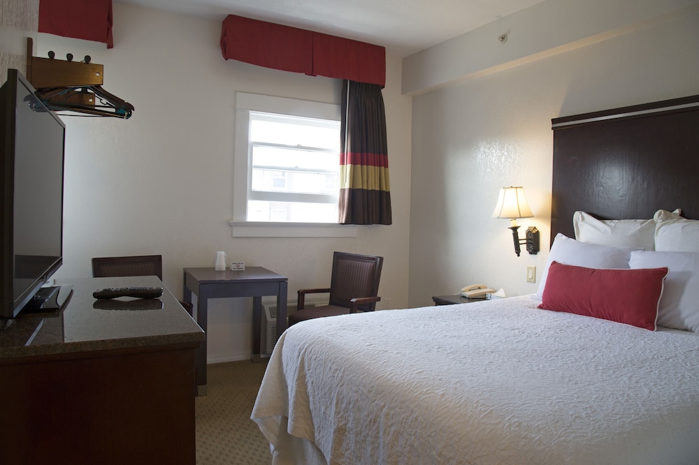 Harborview Inn & Suites San Diego Harbor - photo 8