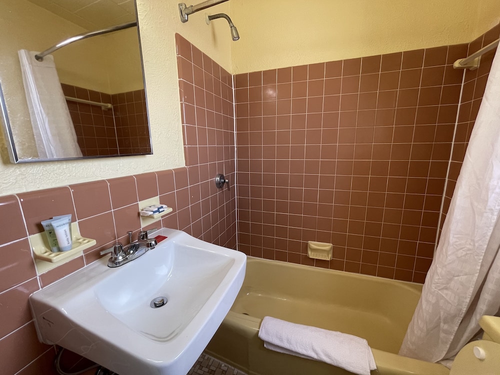 Monaco Motel Wildwood Beach & Boardwalk - photo 15