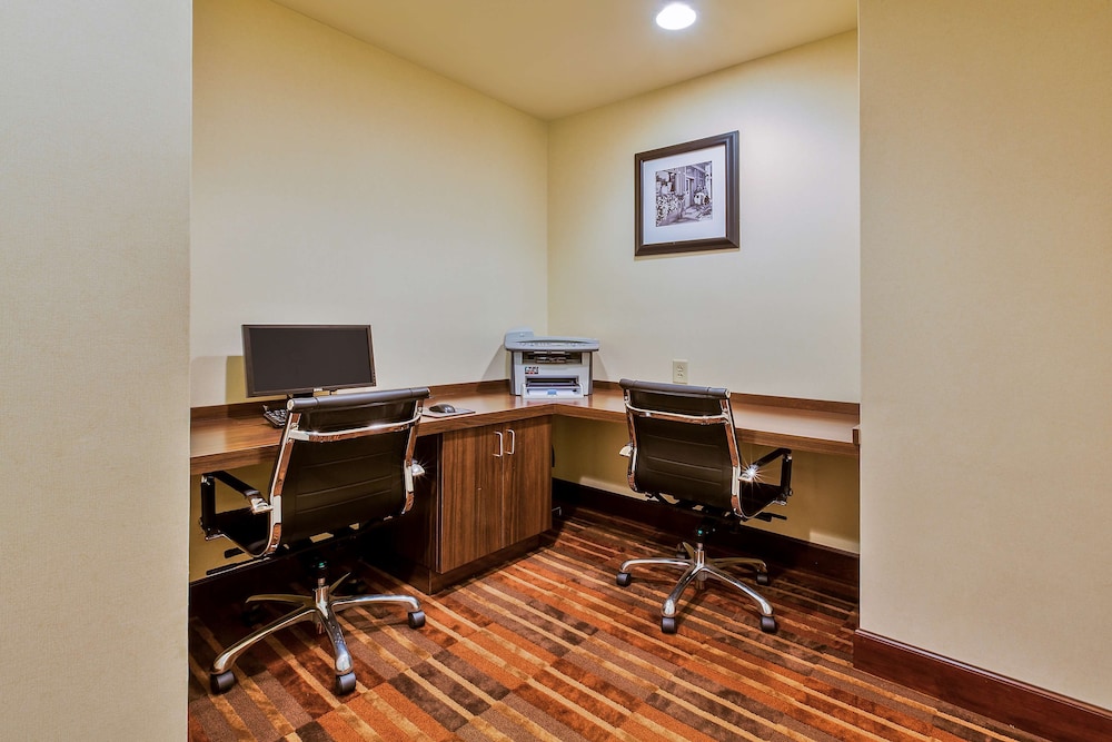 Hampton Inn Conyers - photo 55
