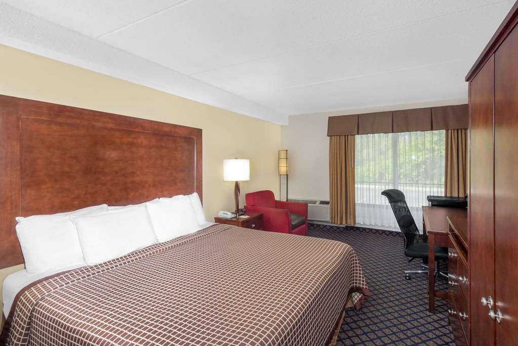 Days Inn by Wyndham Geneva Finger Lakes - photo 11