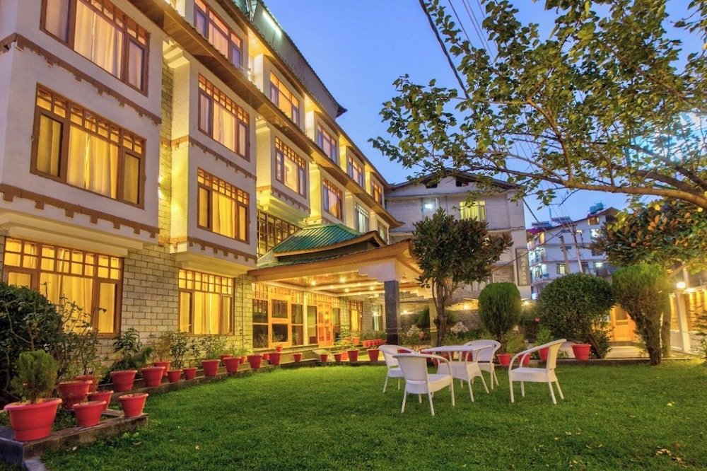 Hayer Regency - carbon neutral hotel in Manali