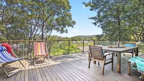 Anthonys Treehouse by the Beach — 4-Star Luxury Hotel in Booker Bay, Australia