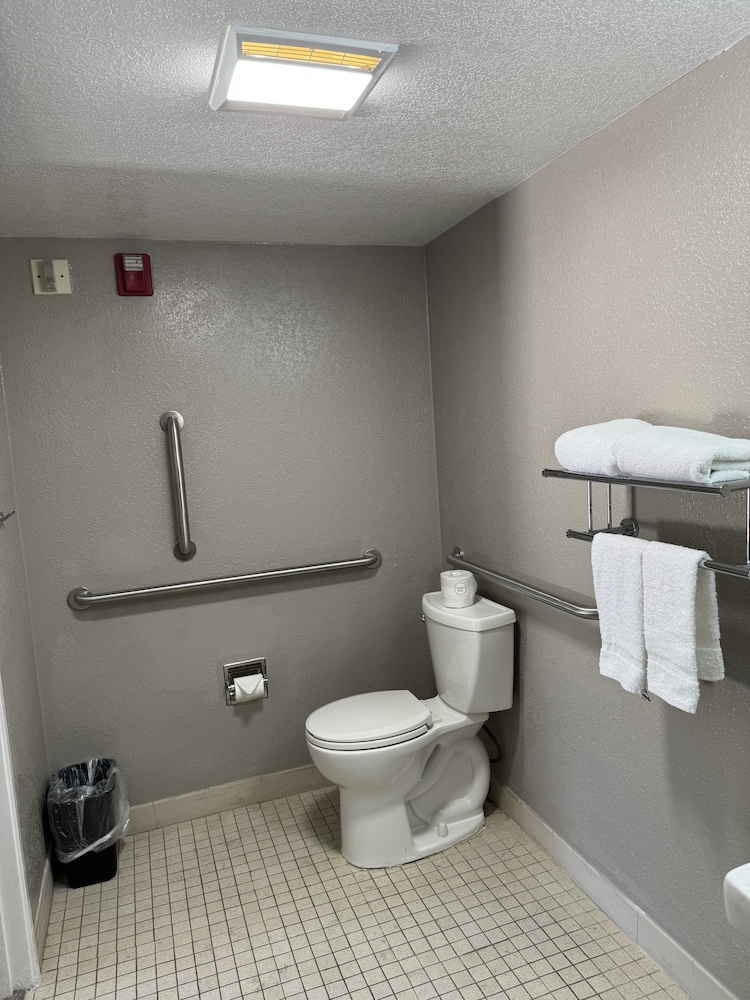 Motel 6 Bradenton FL - photo 28