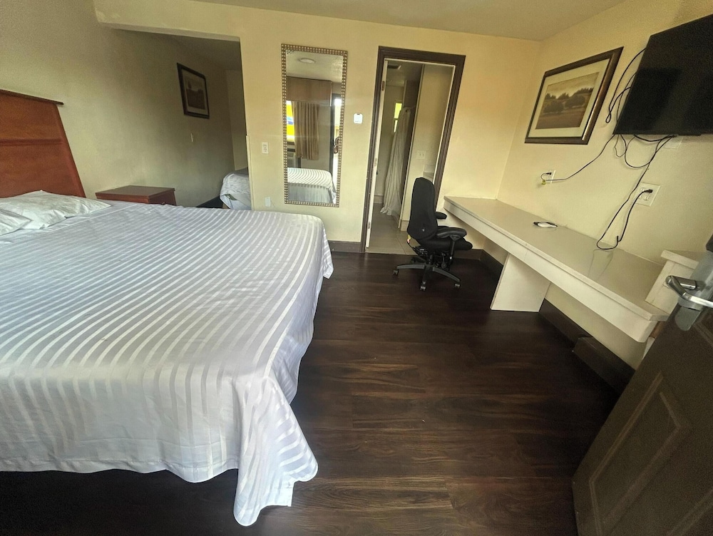 Del Rancho Motel - photo 25