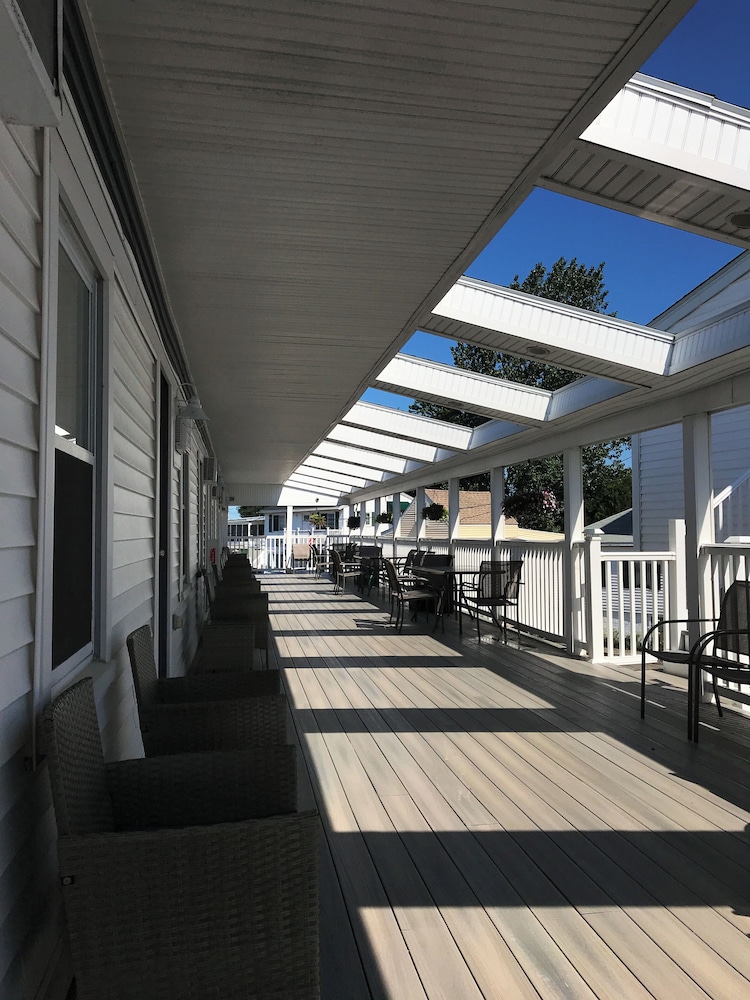 Blue Jay Motel - photo 17